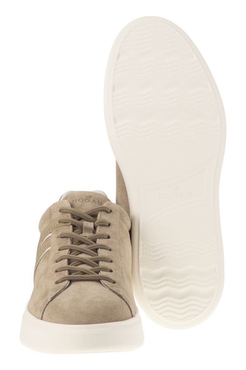 HOGAN Men's Aerodynamic Sneaker with Memory Foam Footbed - Height 4.5 cm