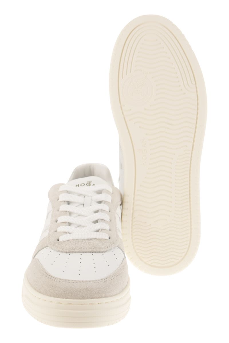 HOGAN Vintage-Inspired H630 Sneaker for Men