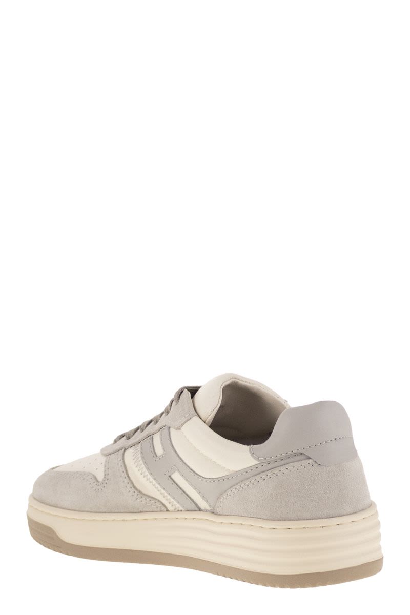 HOGAN Retro Vibe Leather Sneaker - 4 cm Height