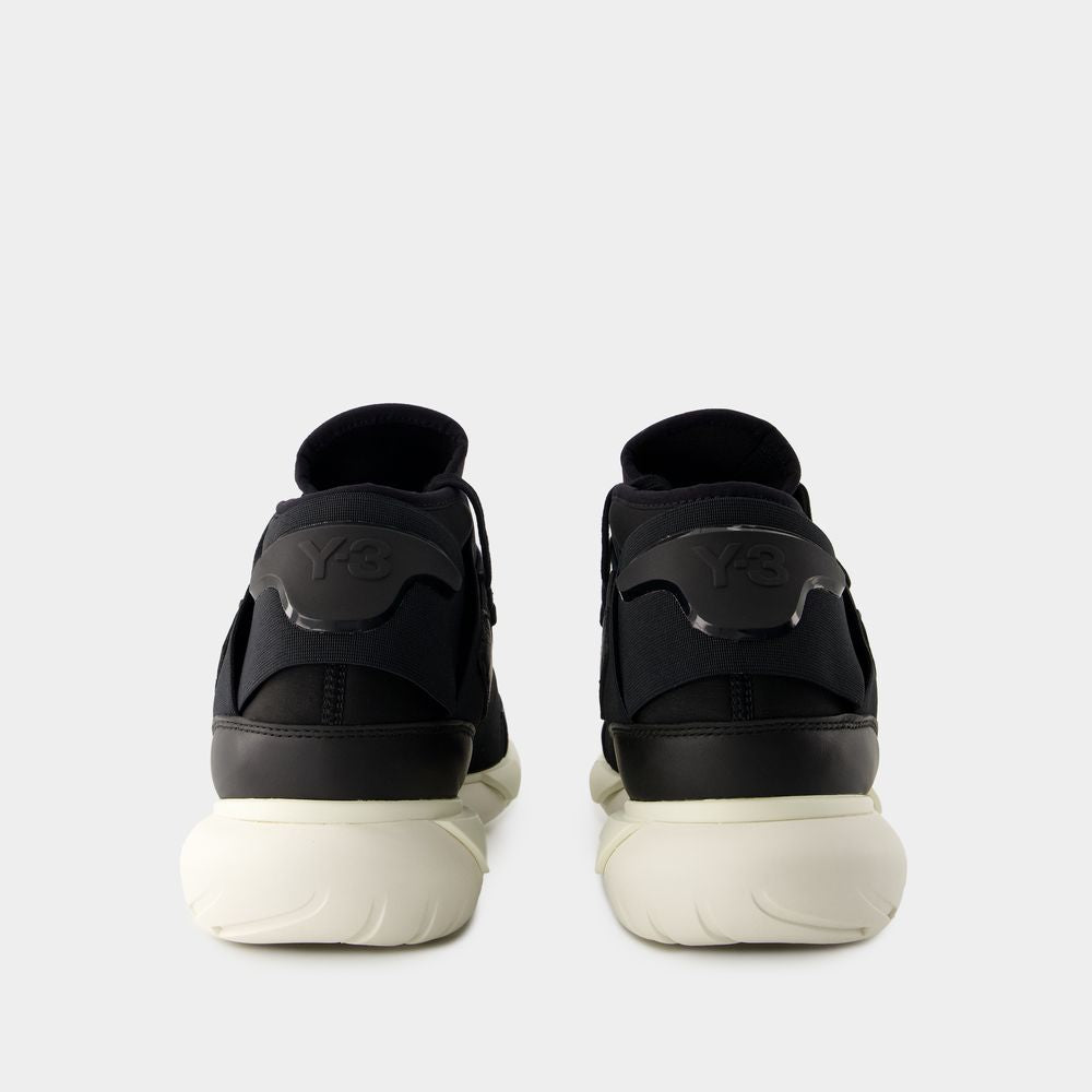 Y-3 Sleek QASA Sneaker - Unisex Fashion Statement