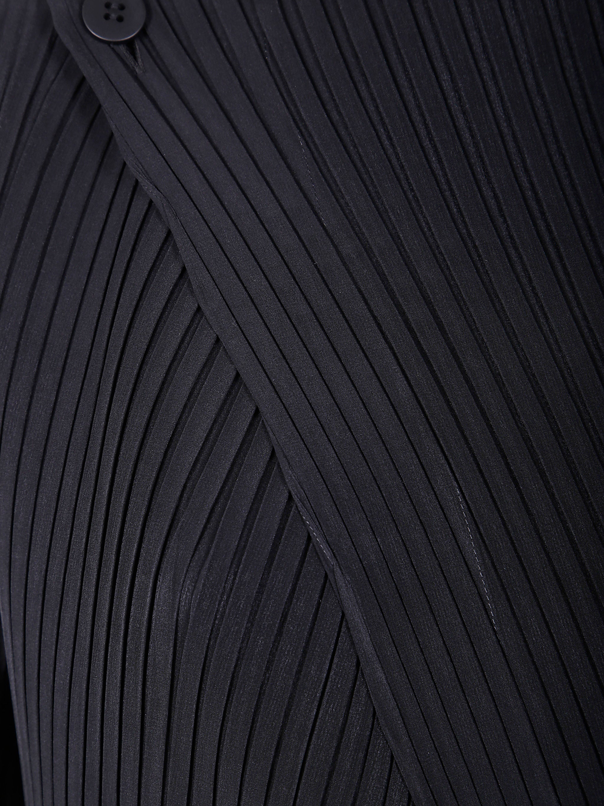 HOMME PLISSE Shadow Study Pleats Solid Cardigan