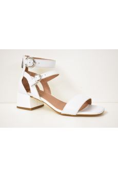 JANET & JANET Elegant Lace-Up Flats for Women