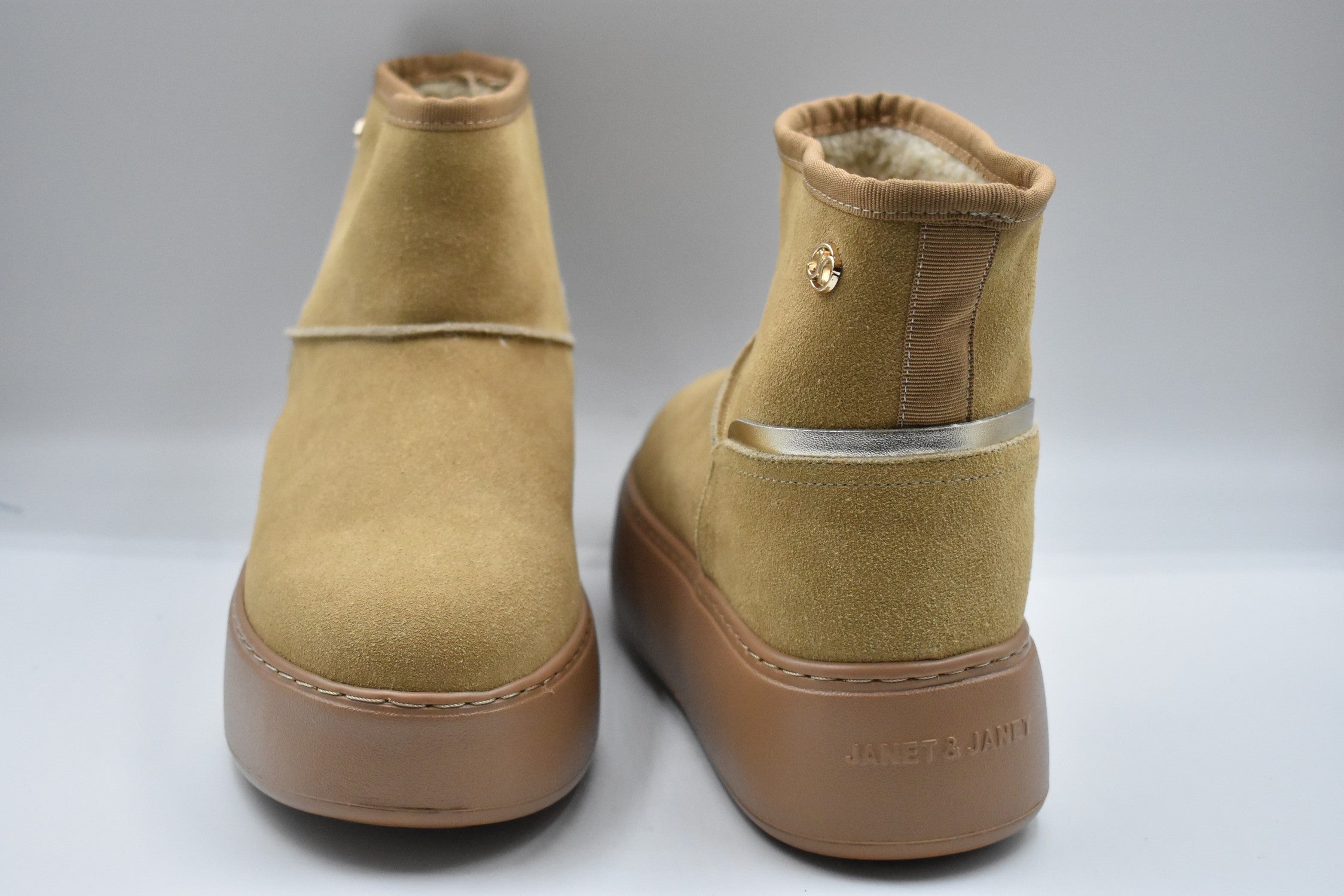 JANET & JANET Stylish Low Lace Shoes for Women