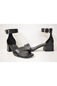 JANET & JANET Chic Flat Shoes for Women