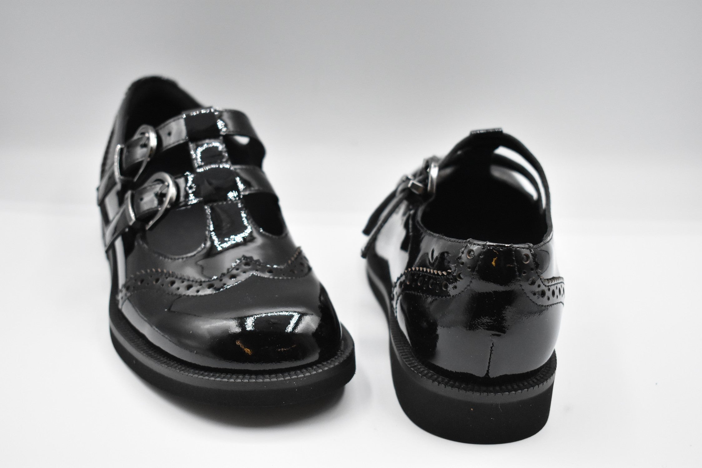 JEANNOT Elegantly Styled Low Lace-Up Shoes for Women