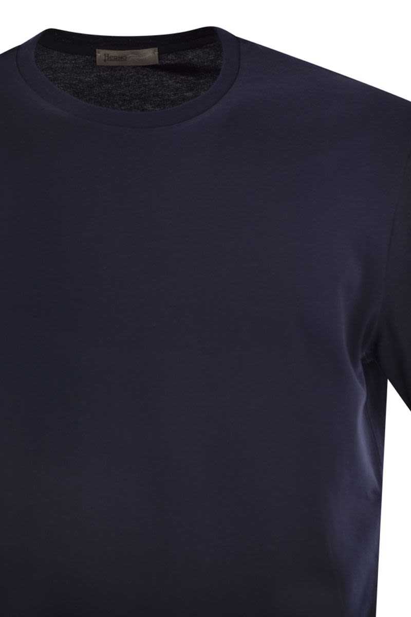 HERNO Men's Resort T-Shirt in Cotton and Light Stretch Nylon