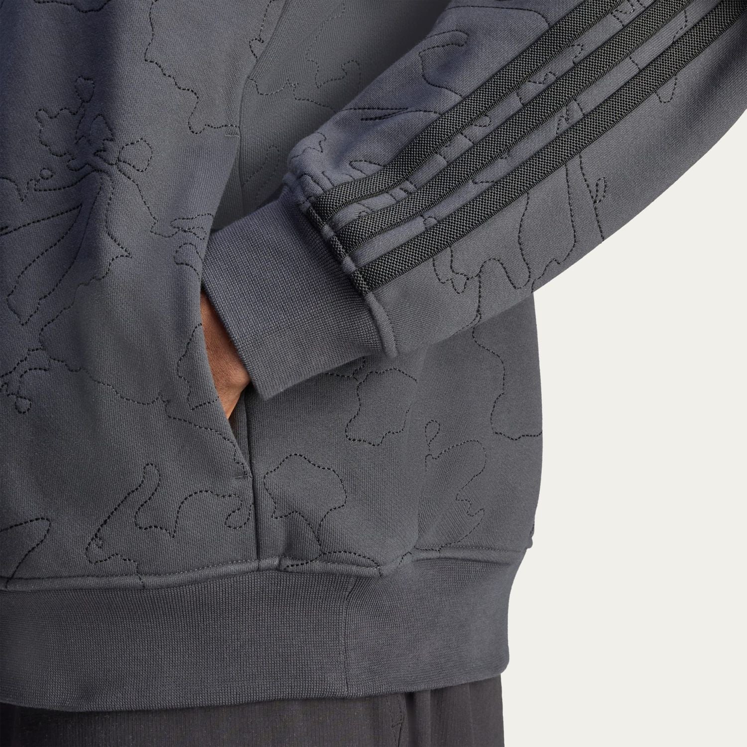 ADIDAS ORIGINALS Essentials 100 Thieves Hoodie