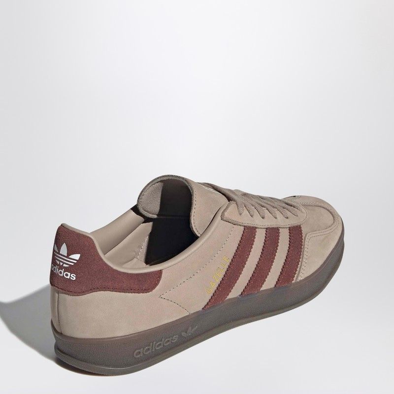 ADIDAS ORIGINALS Men's Indoor Sneaker - Rounded Toe Design