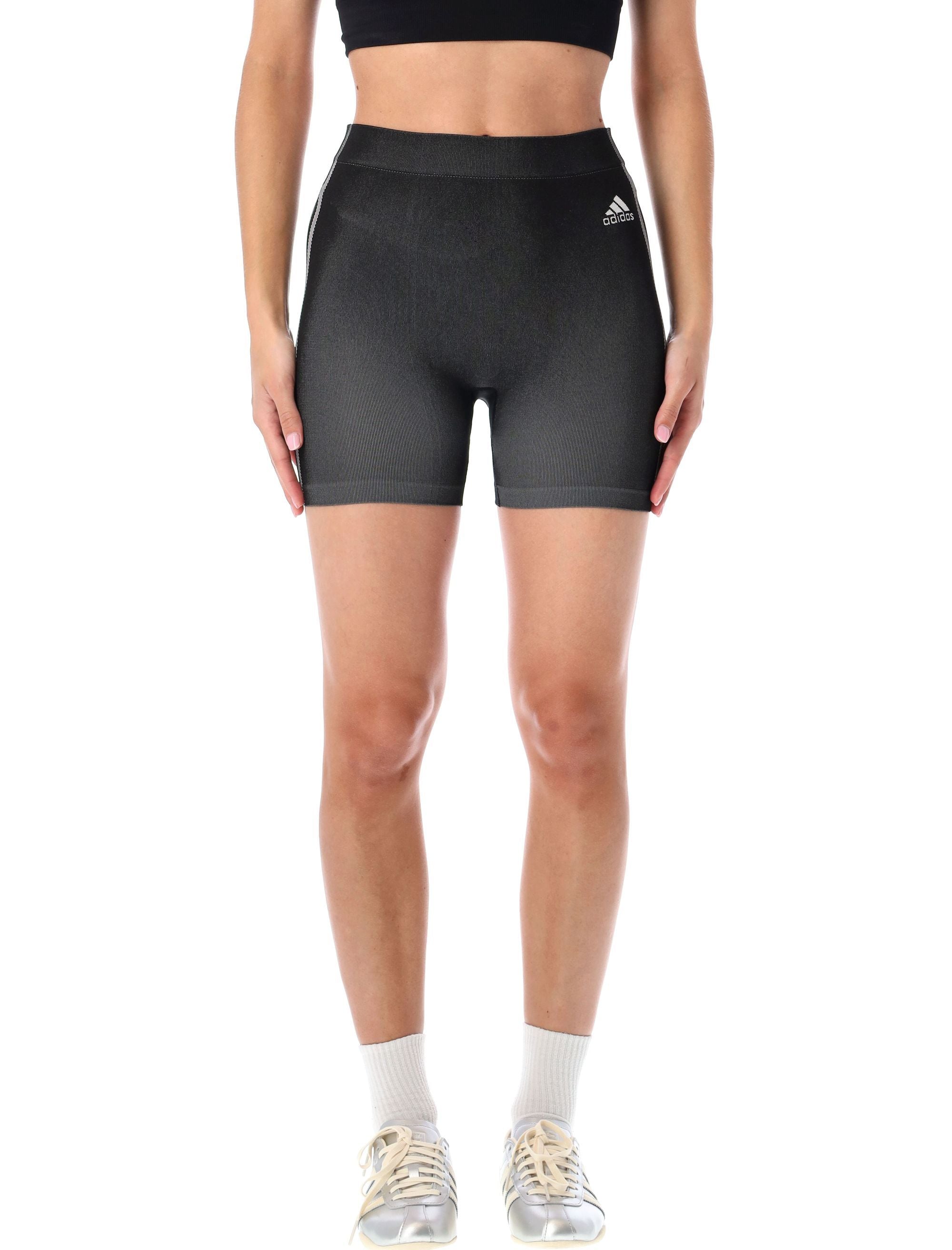 ADIDAS ORIGINALS Seamless Booty Shorts - Mini Fit
