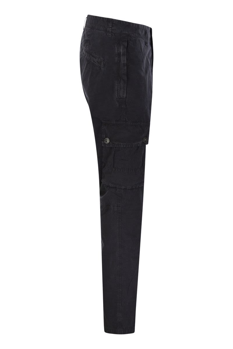 STONE ISLAND Slim-Fit Cargo Trousers - Versatile Style for Every Occasion