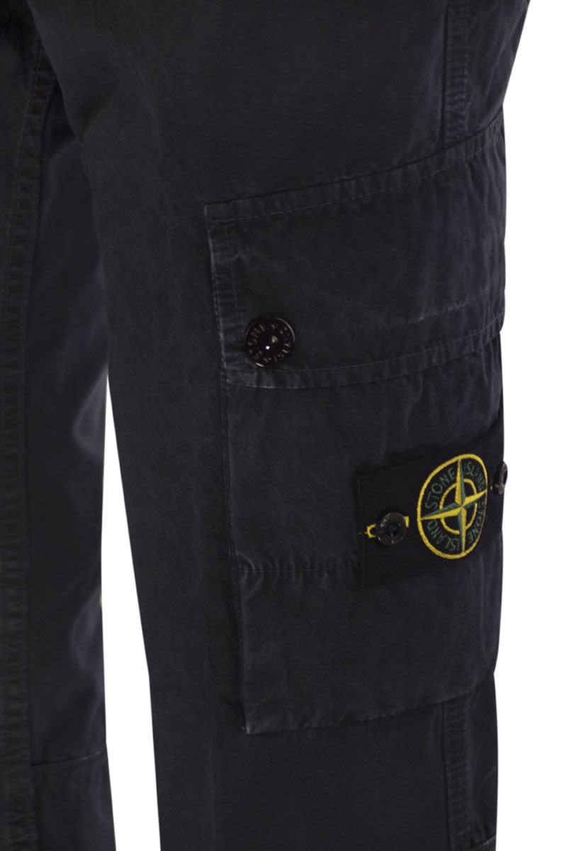 STONE ISLAND Slim-Fit Cargo Trousers - Versatile Style for Every Occasion