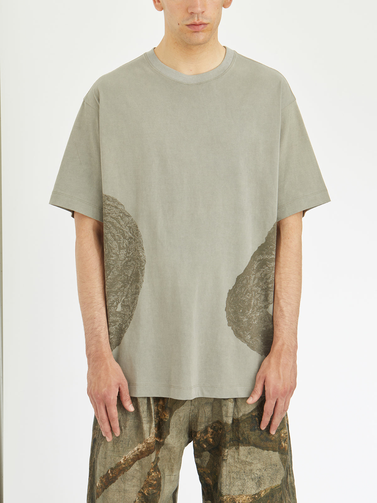 ZIGGY CHEN Oversized Graphic Print T-Shirt - Size 48