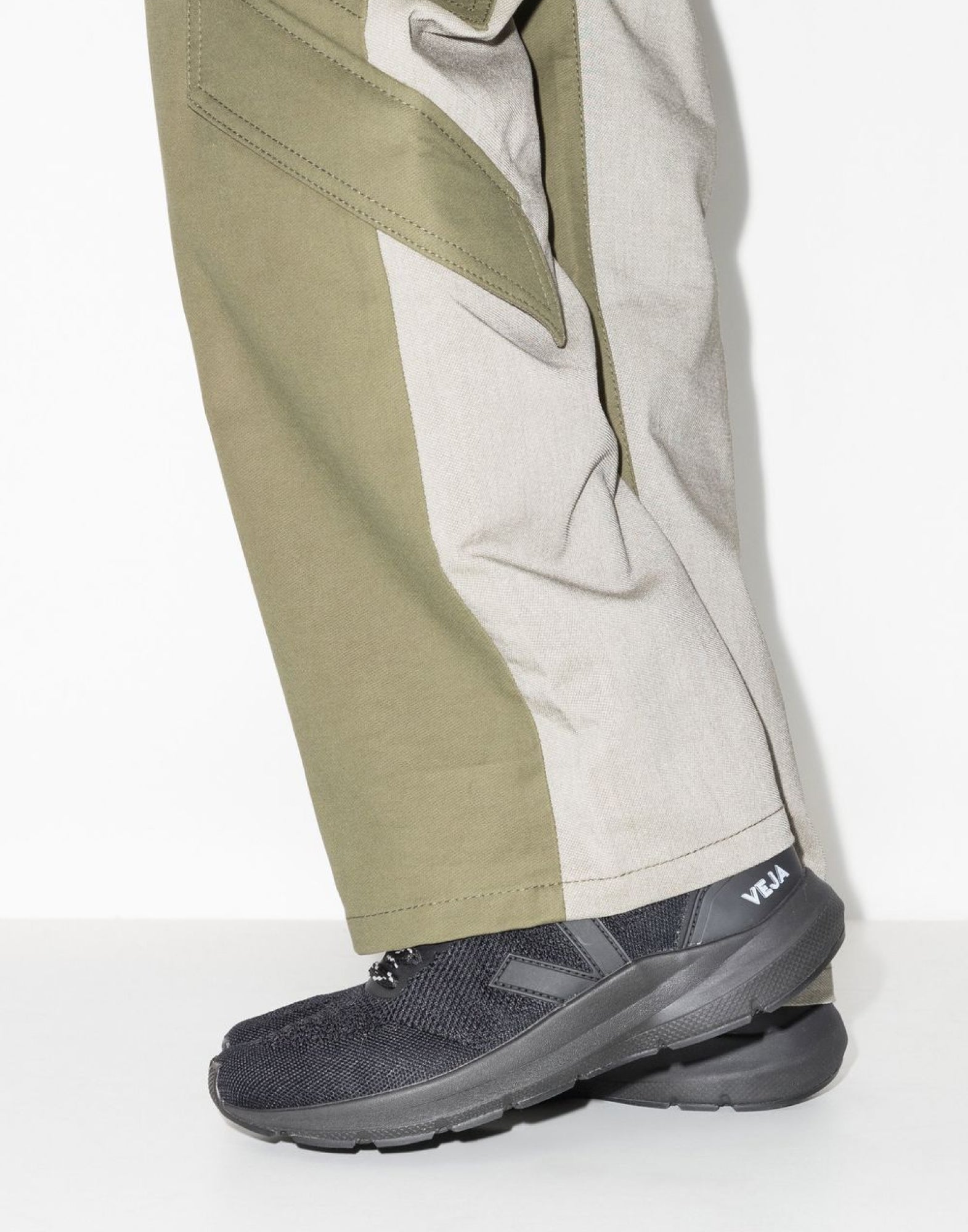 VEJA Marlin LT V-Knit Men's Sneaker