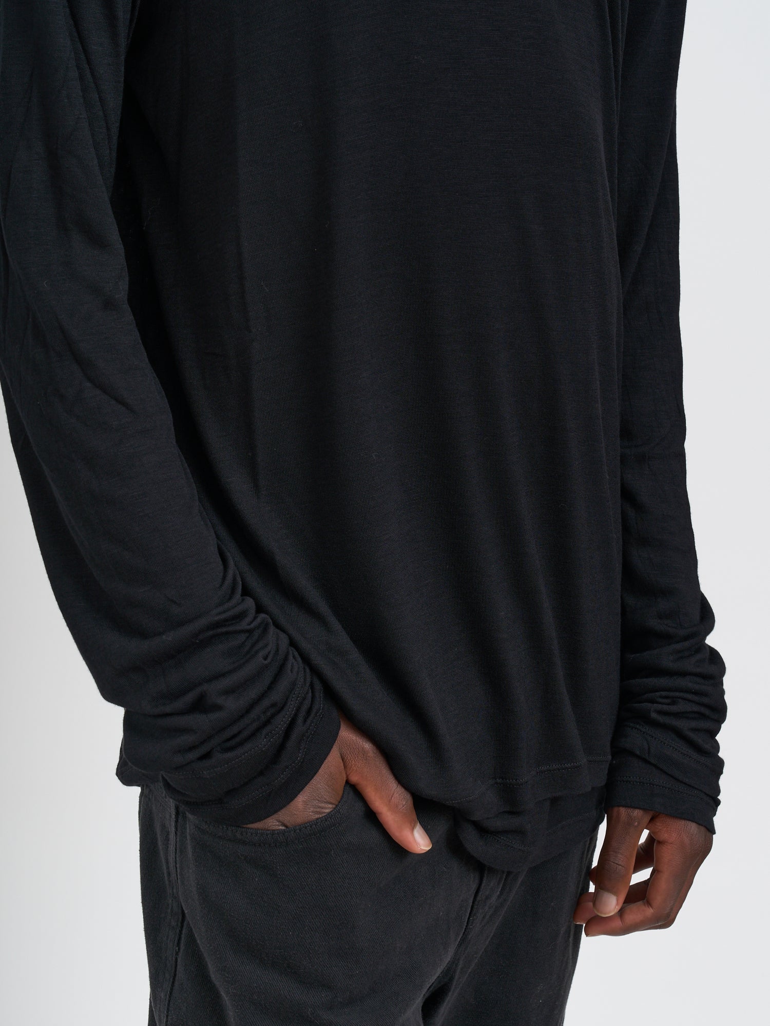 ANDREA YA'AQOV Men's Bamboo Crew Neck Sweater – Size M