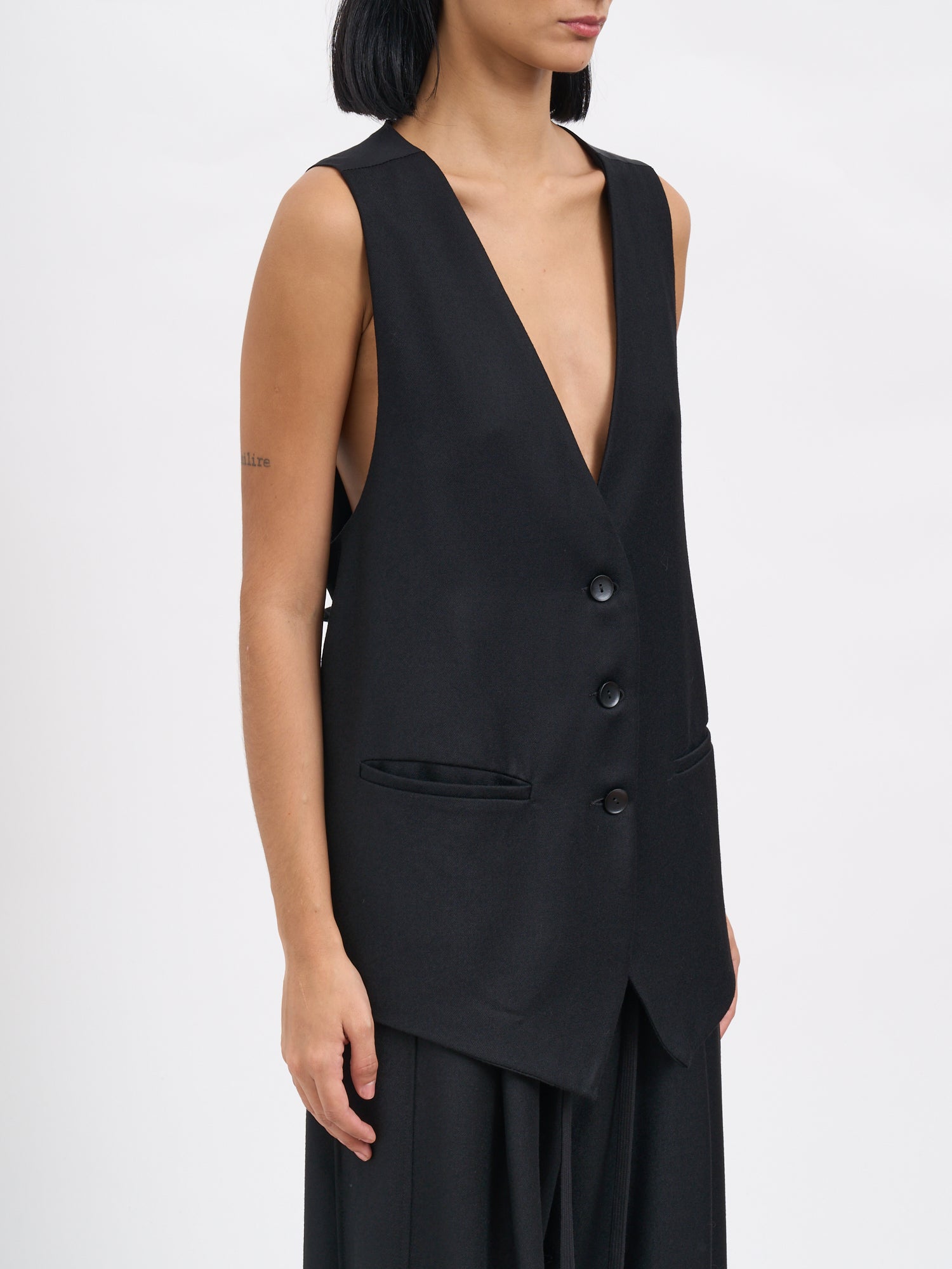 ANDREA YA'AQOV Virgin Wool Vest with Belted Waist - Small