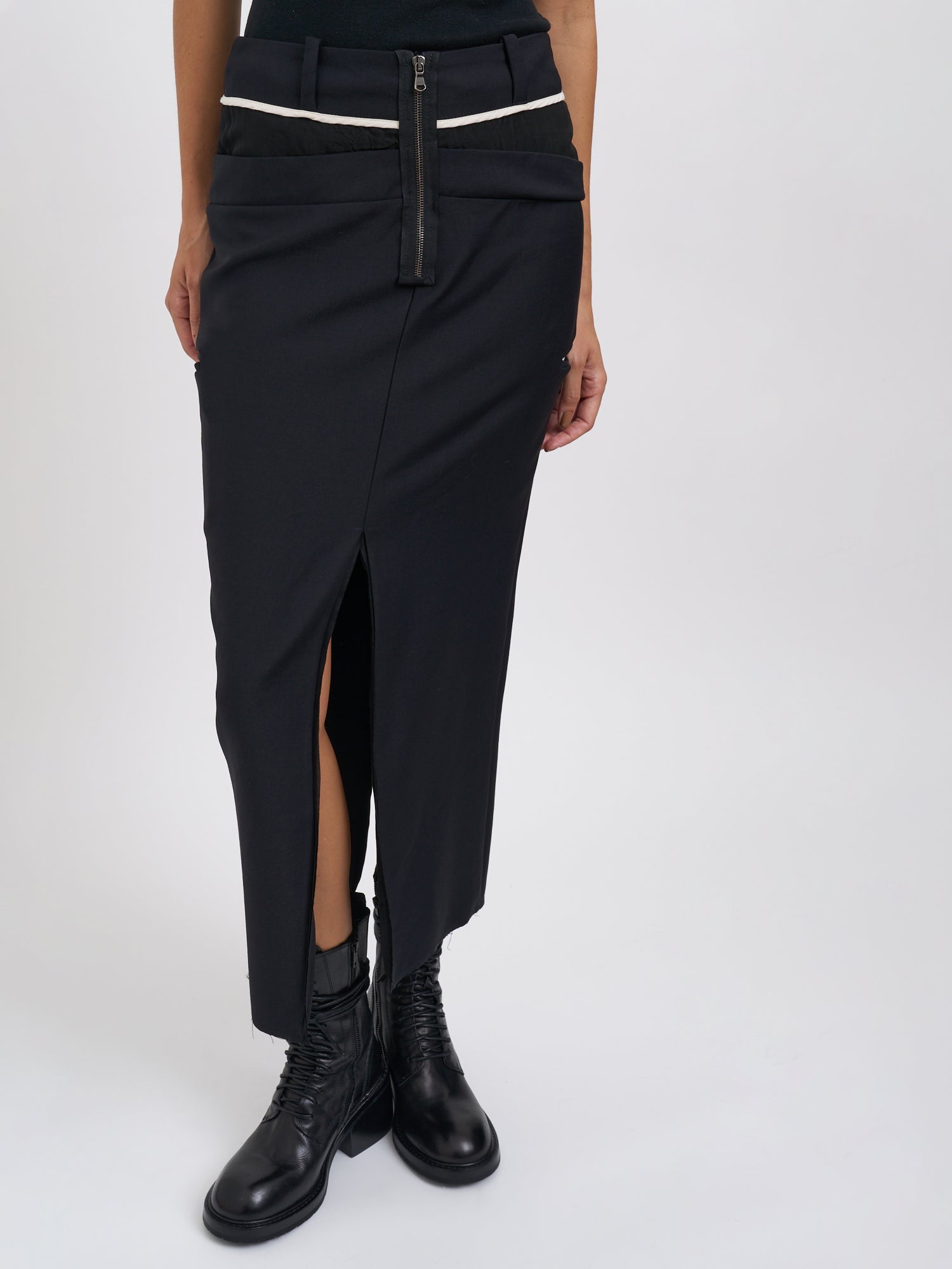 ALESSANDRA MARCHI Belted Mini Skirt with Slits and Side Pockets