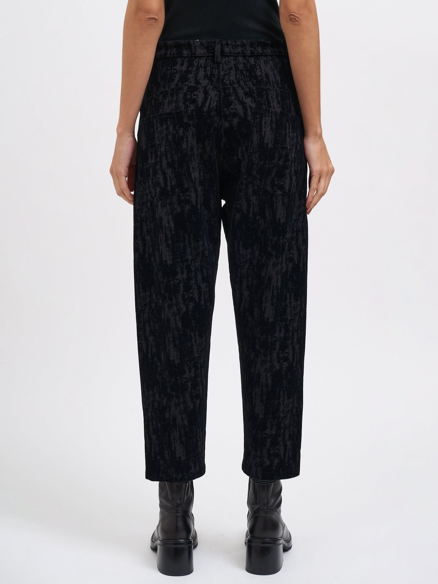 NOSTRASANTISSIMA Ankle-Length Low Rise Trousers - Size 40