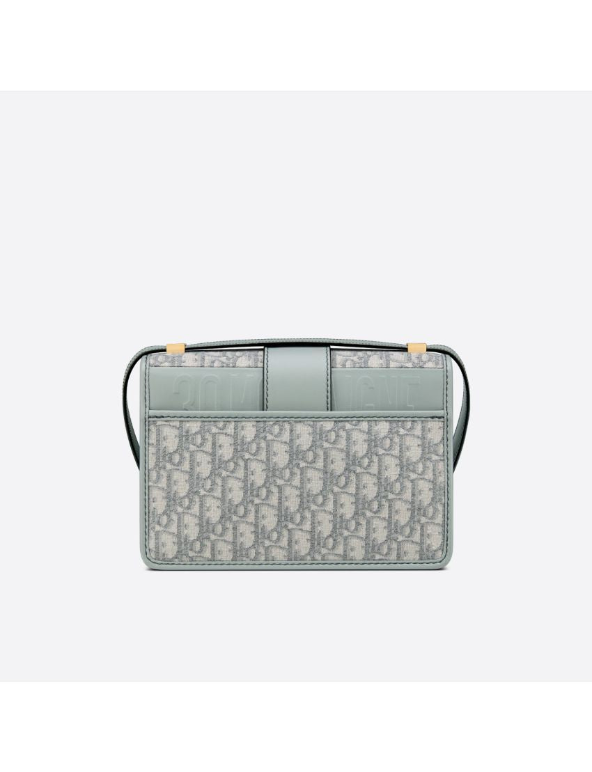 DIOR 30 Montaigne Medium Shopping Bag