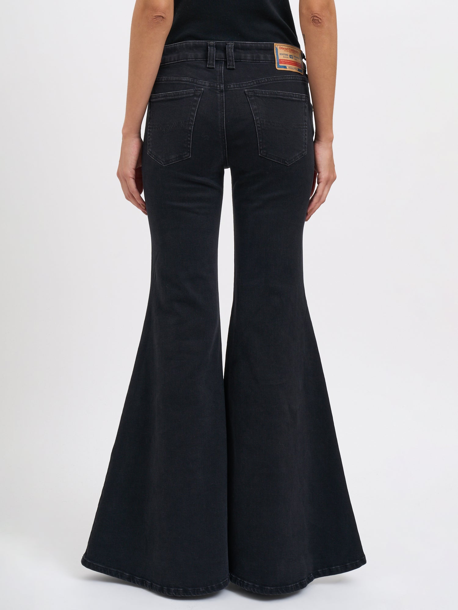 DIESEL Retro 1970s D-Bleess Denim Pants Size 25