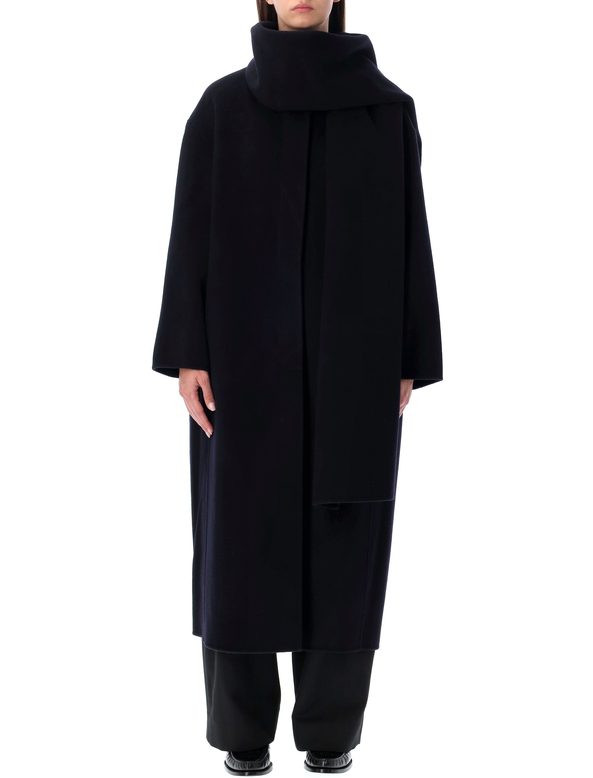 SOEUR Enveloping Long Jacket in Oversized Relaxed Fit