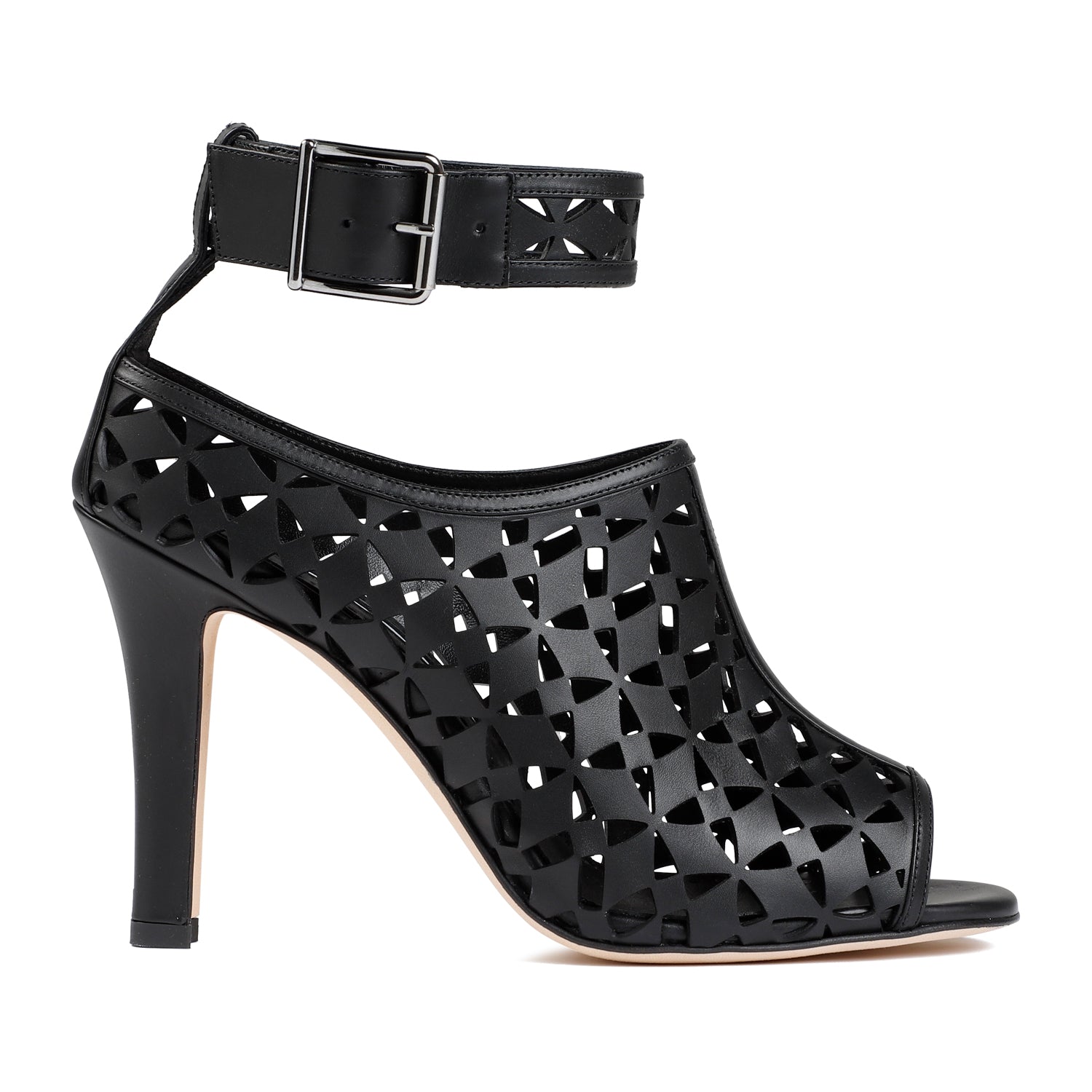 MANOLO BLAHNIK Elegant Ankle Strap Sandals with 10.5cm Heel