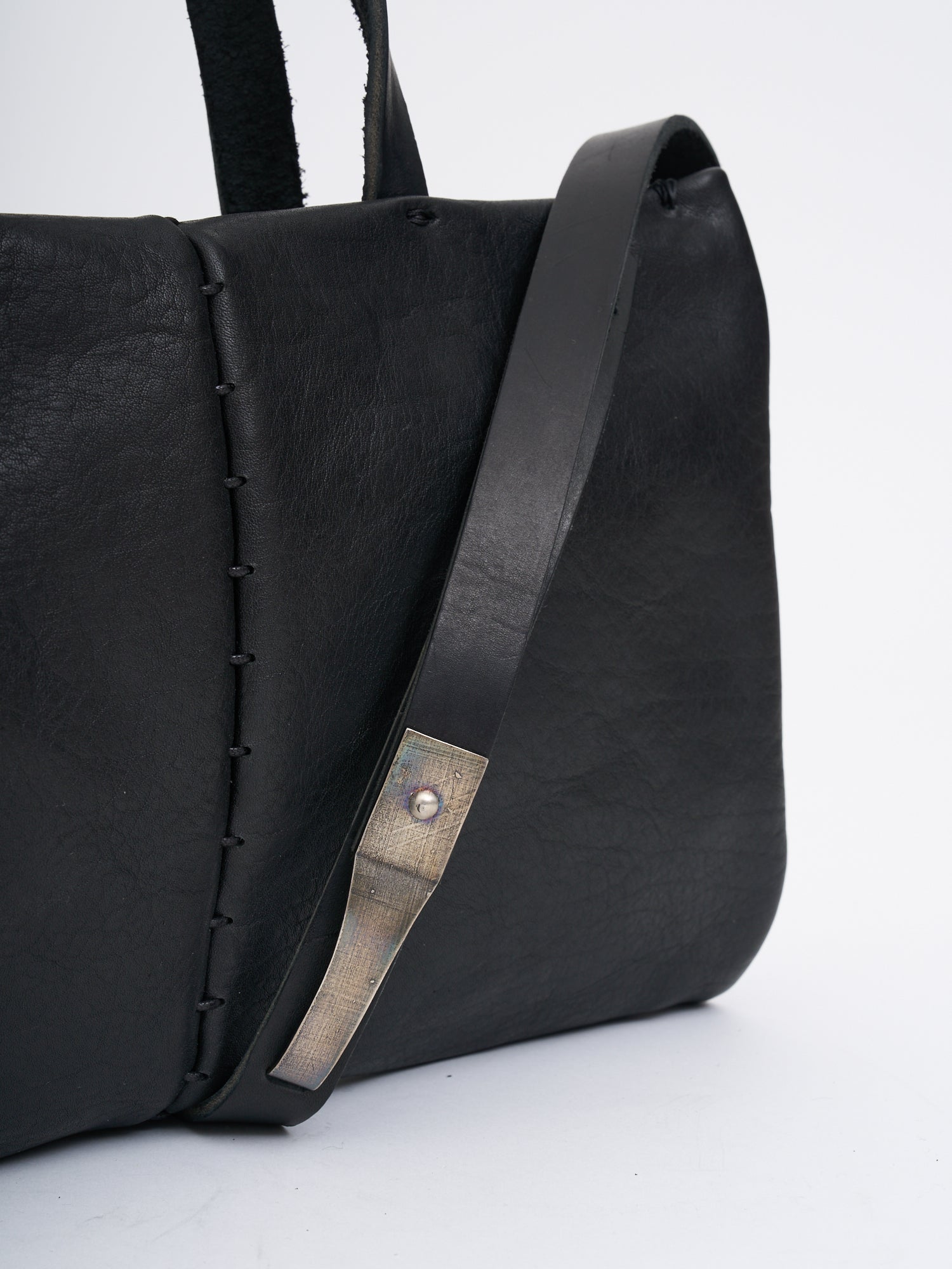 VALENTINA BANELLA Medium Specular Leather Handbag - 34 x 24 x 7 cm