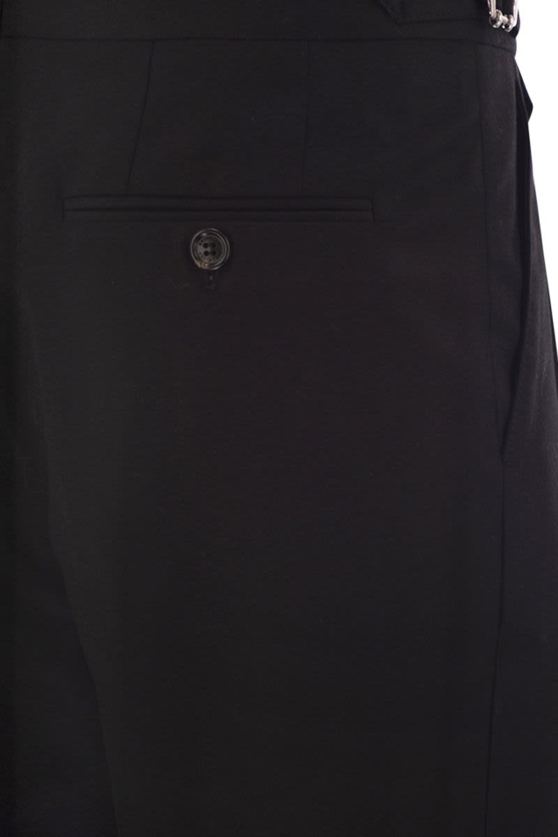 BRUNELLO CUCINELLI Tailor-Fit Virgin Wool Canvas Trousers with Double Inverted Darts and Side Buckles