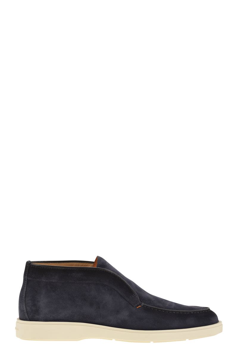 SANTONI Comfortable Desert Boot with Modern Touch