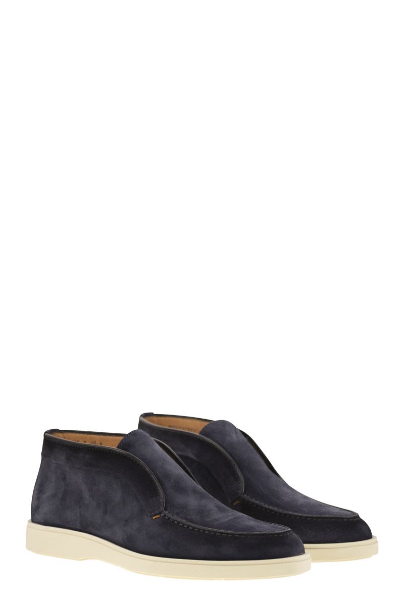 SANTONI Comfortable Desert Boot with Modern Touch
