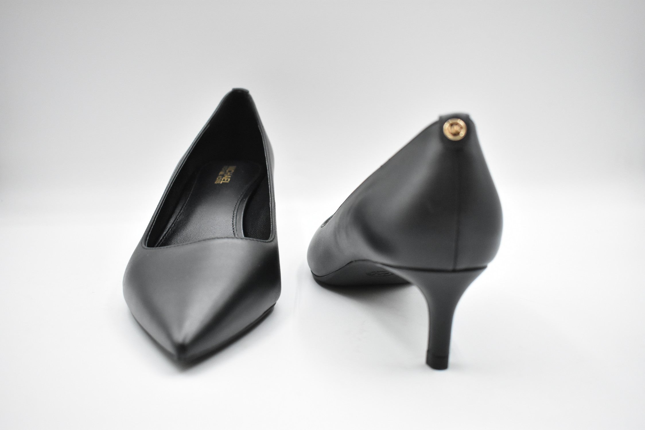 MICHAEL KORS Elegant Lace-Up Flat Shoes for Women