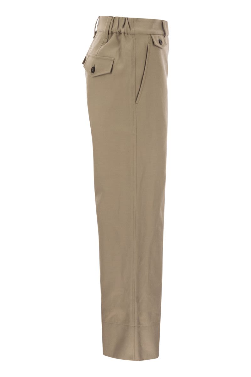 BRUNELLO CUCINELLI Mini Chino Crop Trousers with Elegant Cover-Up