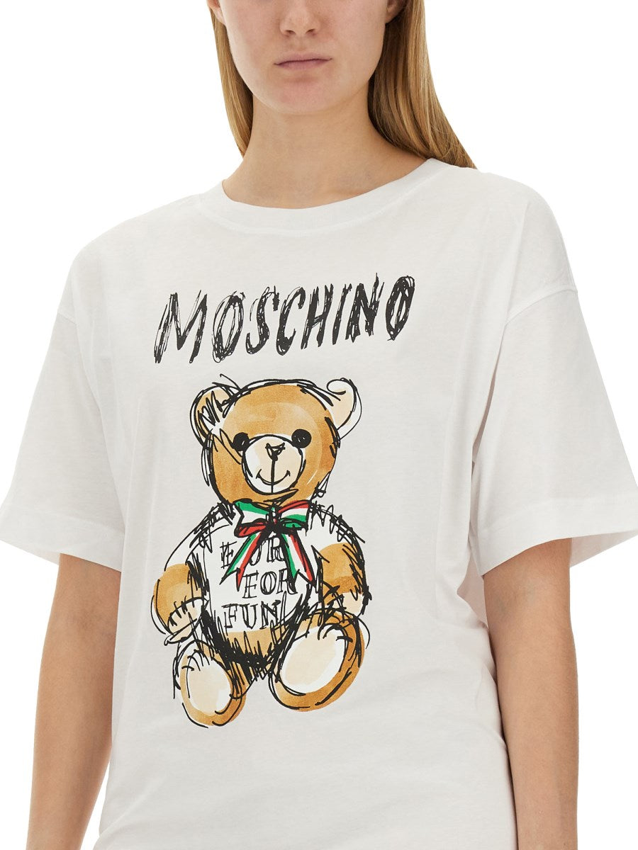 MOSCHINO Chic Oversized Dress with Trendy Logo Print