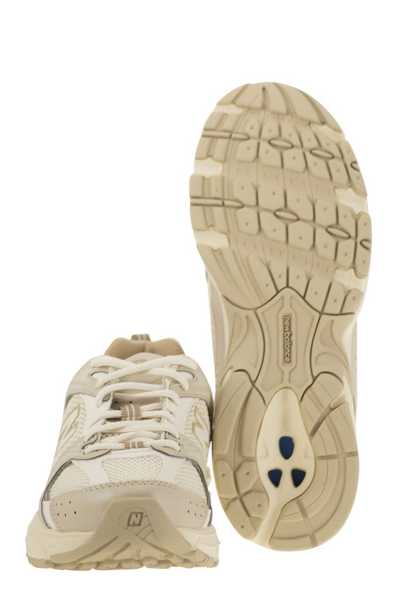 NEW BALANCE Unisex 530 Sneakers - Lifestyle