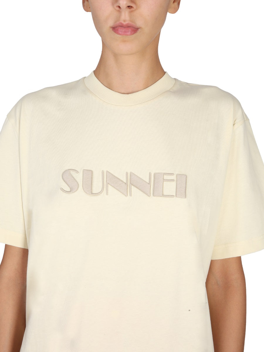 SUNNEI Unisex Crewneck T-Shirt with Front Logo Embroidery