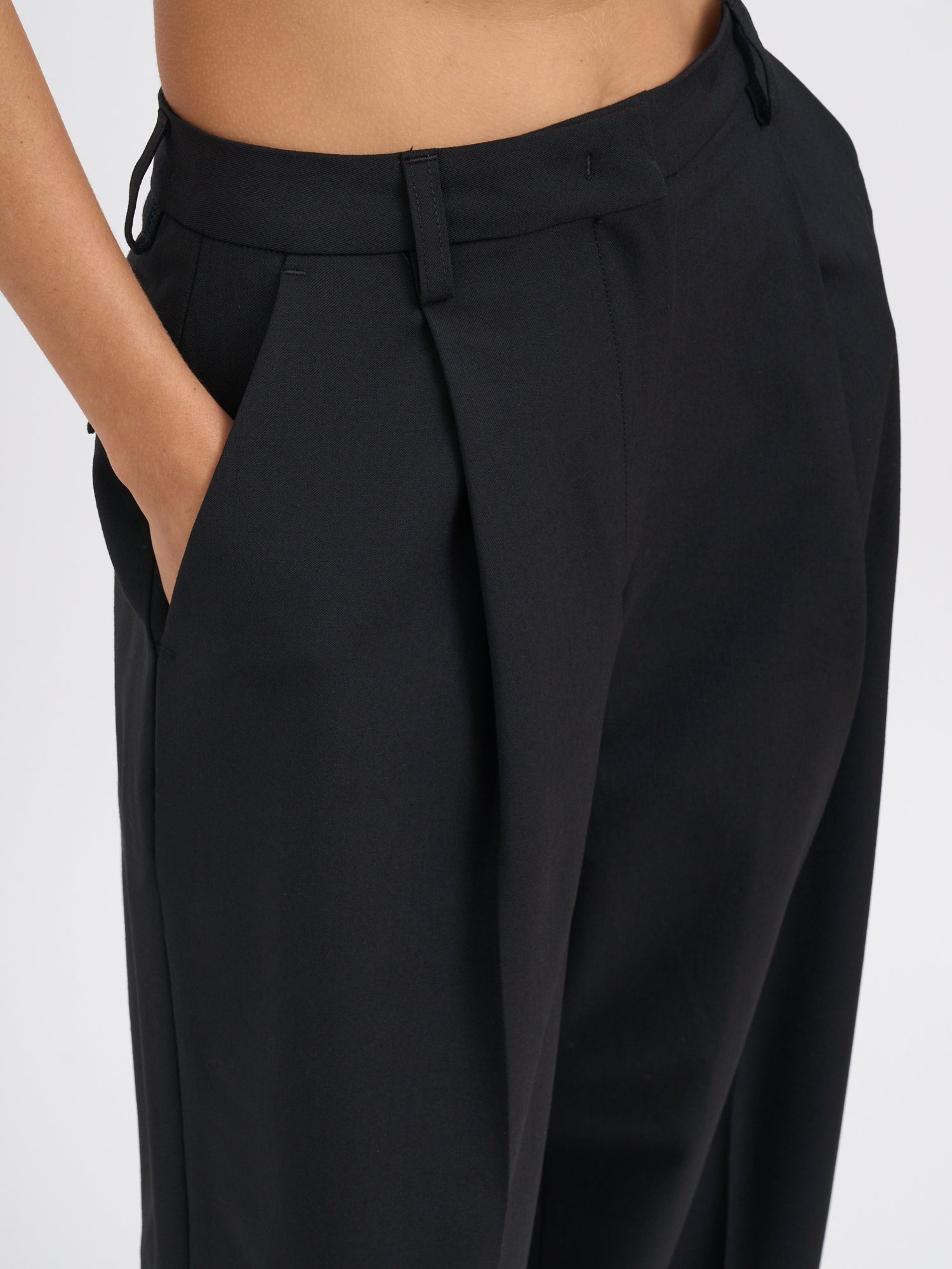 THE LATEST Tailored Women's Axel Trousers - Size 40