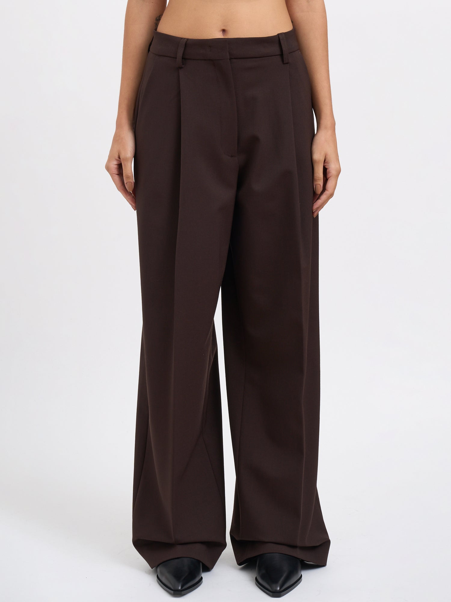 THE LATEST Tailored Axel Trousers - Size 40