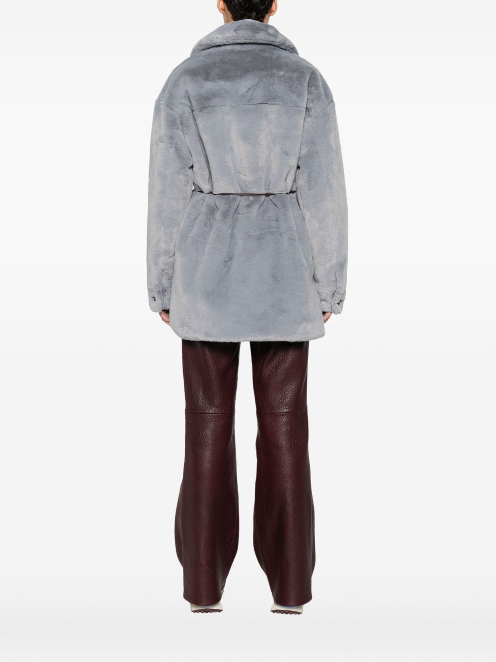 MOLLIOLLI Chic Faux Fur Jacket with Classic Collar and Tie Detail