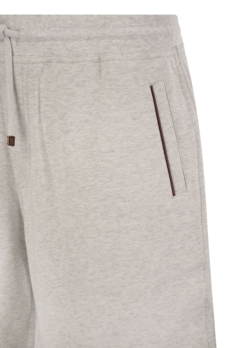 BRUNELLO CUCINELLI Men's Bermuda Shorts in Soft Techno Cotton Fleece with Piping