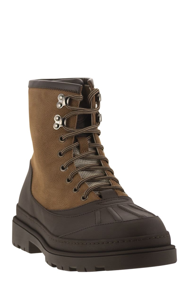 BRUNELLO CUCINELLI Retro-Inspired Duck Boot with Genuine Leather Upper and Rubber Sole