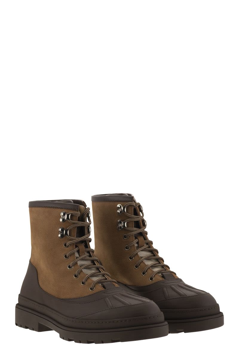 BRUNELLO CUCINELLI Retro-Inspired Duck Boot with Genuine Leather Upper and Rubber Sole