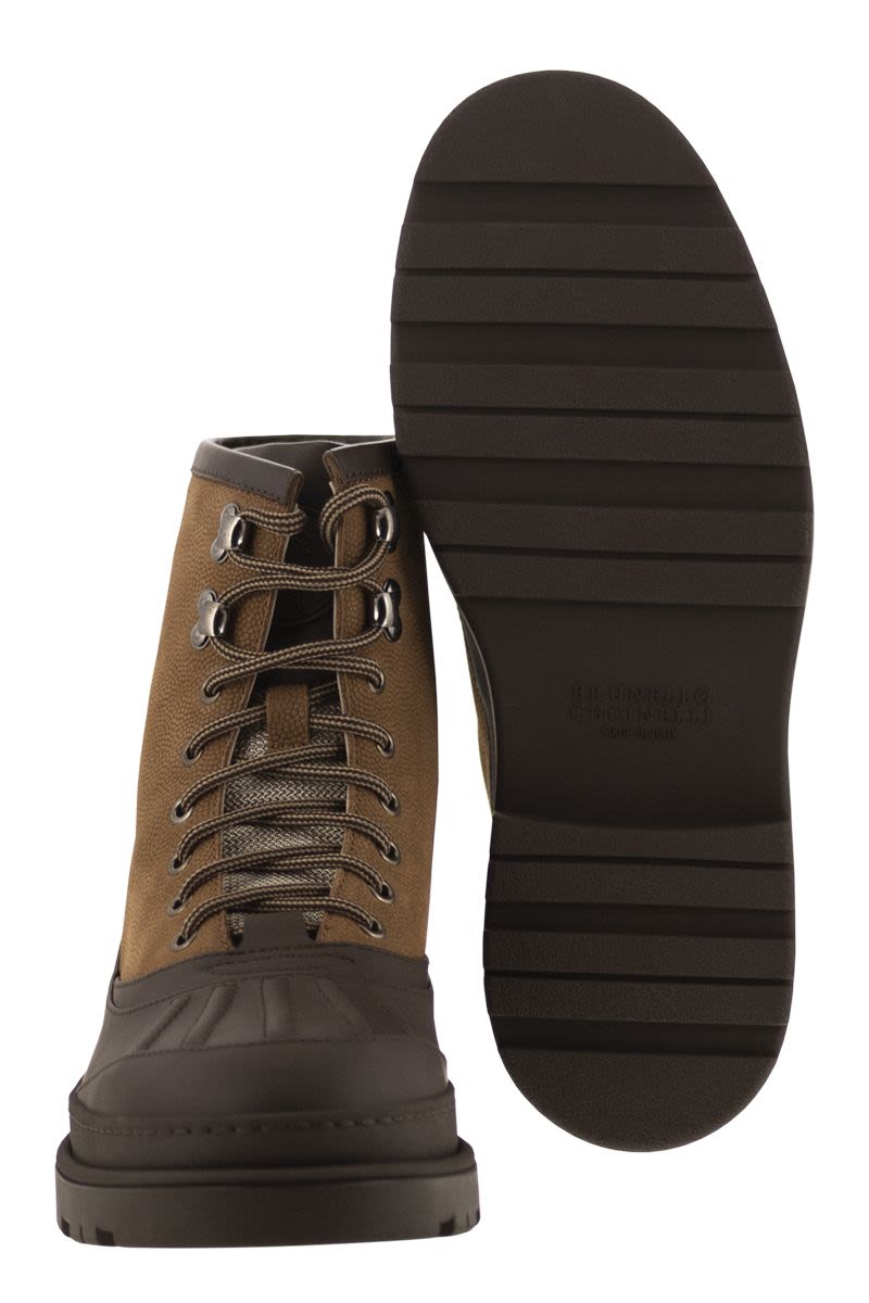 BRUNELLO CUCINELLI Retro-Inspired Duck Boot with Genuine Leather Upper and Rubber Sole