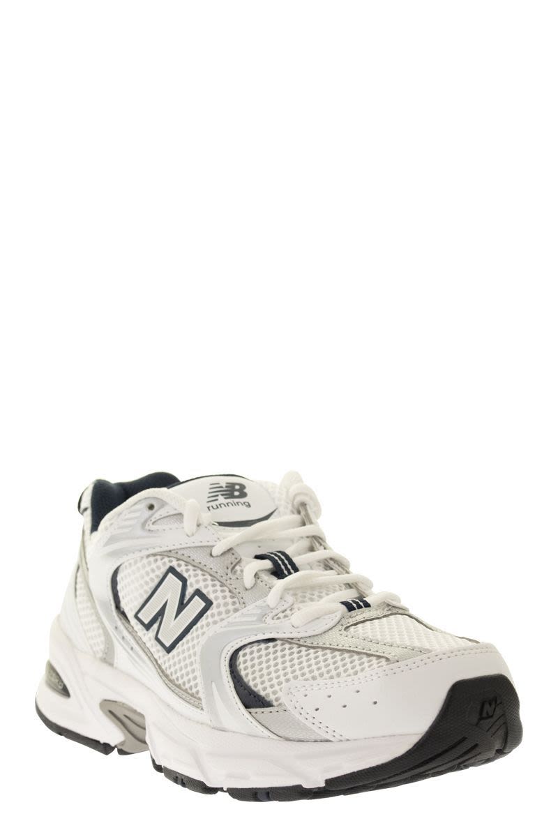 NEW BALANCE Unisex 530 Lifestyle Sneakers