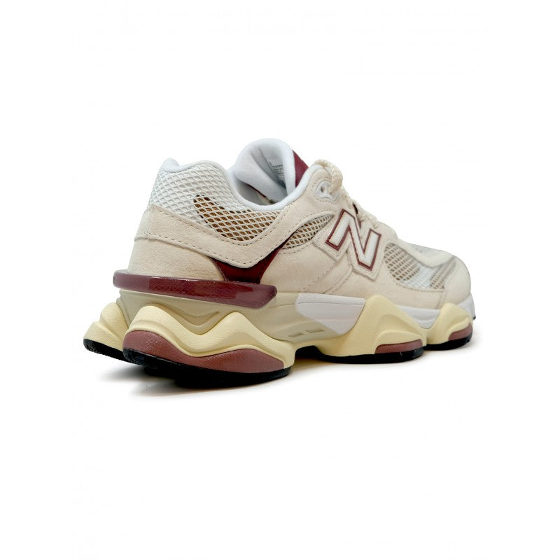 NEW BALANCE Suede & Mesh Women's Sneakers - U9060PSD