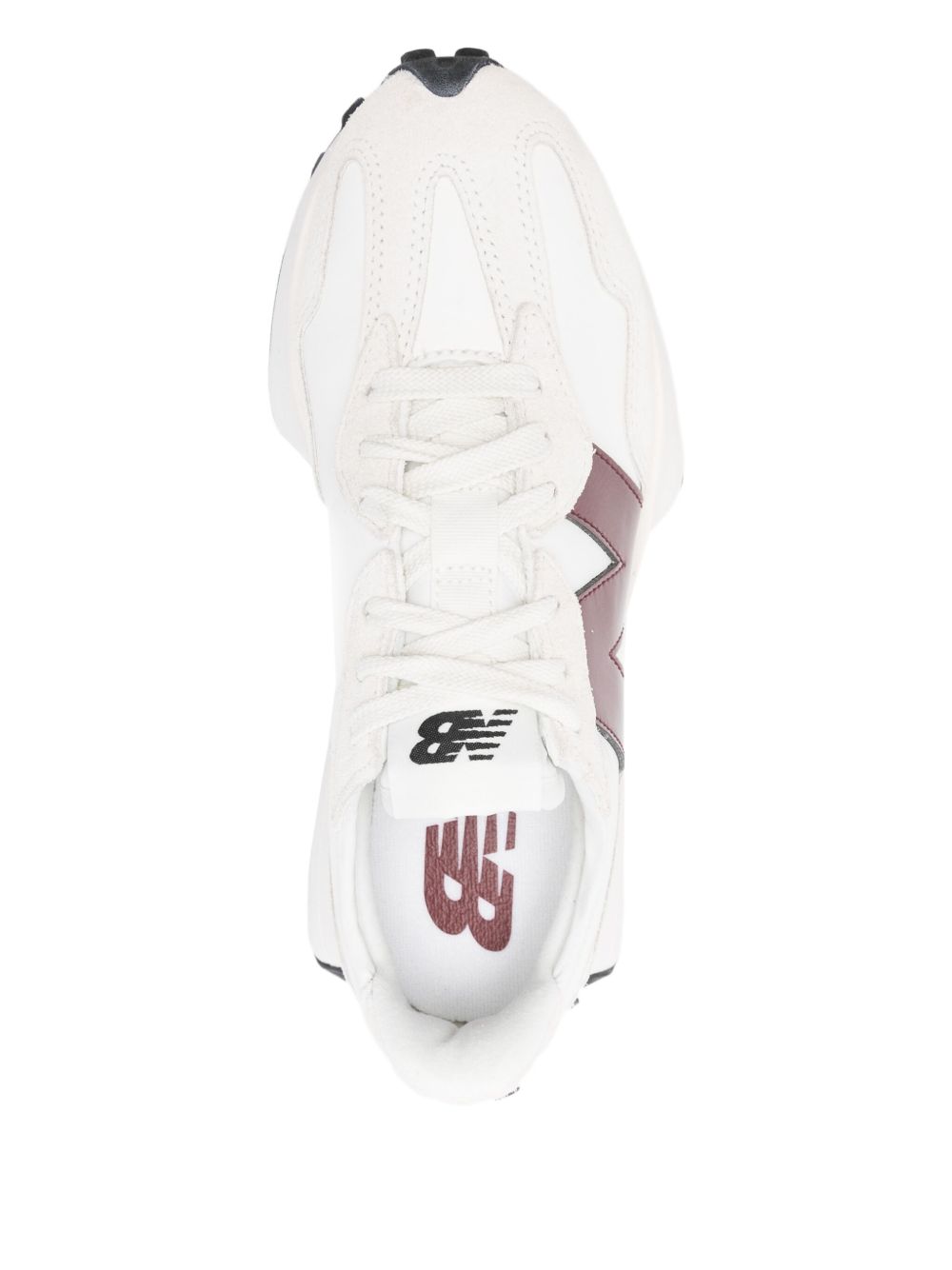 Women's New Balance Sneaker - Perfect for Fall Winter 25/26