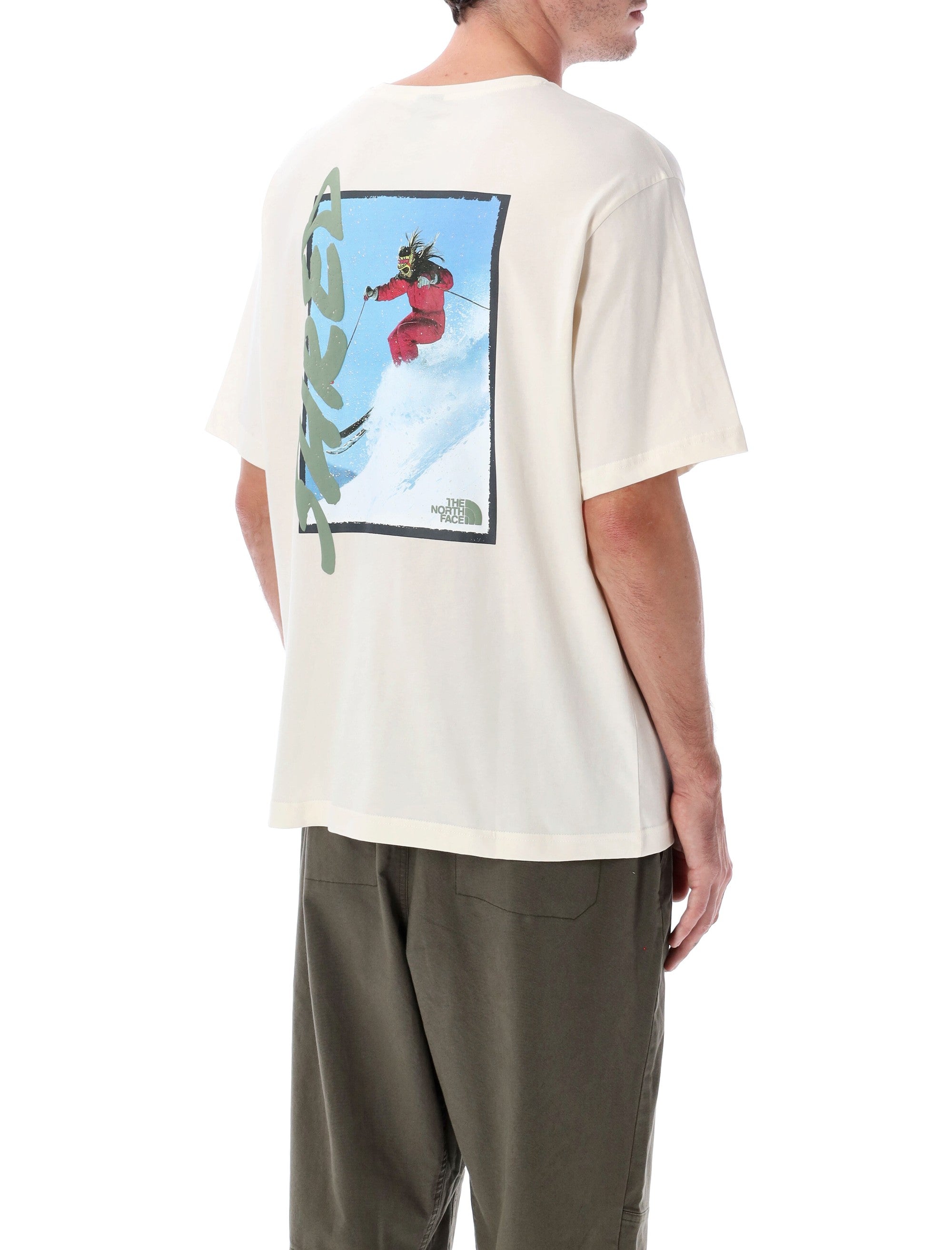 THE NORTH FACE Relaxed Fit Mountain-Inspired T-Shirt