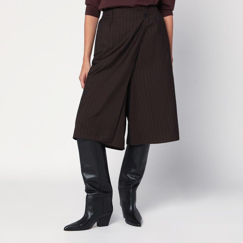 6397 Knee-Length Pinstripe Bermuda Shorts with Crossover Closure