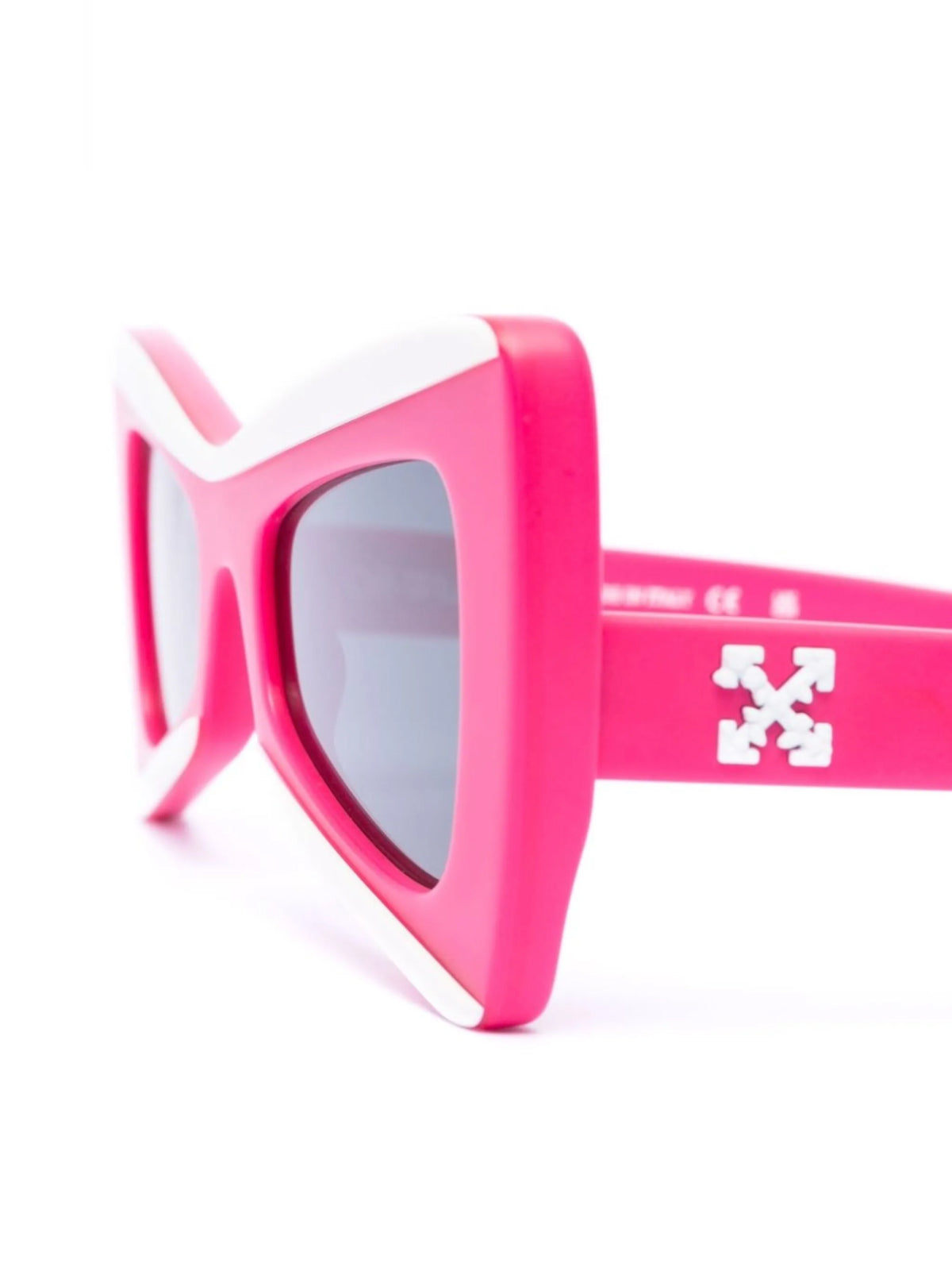 OFF-WHITE Cat-Eye Sunglasses 53mm Lenses