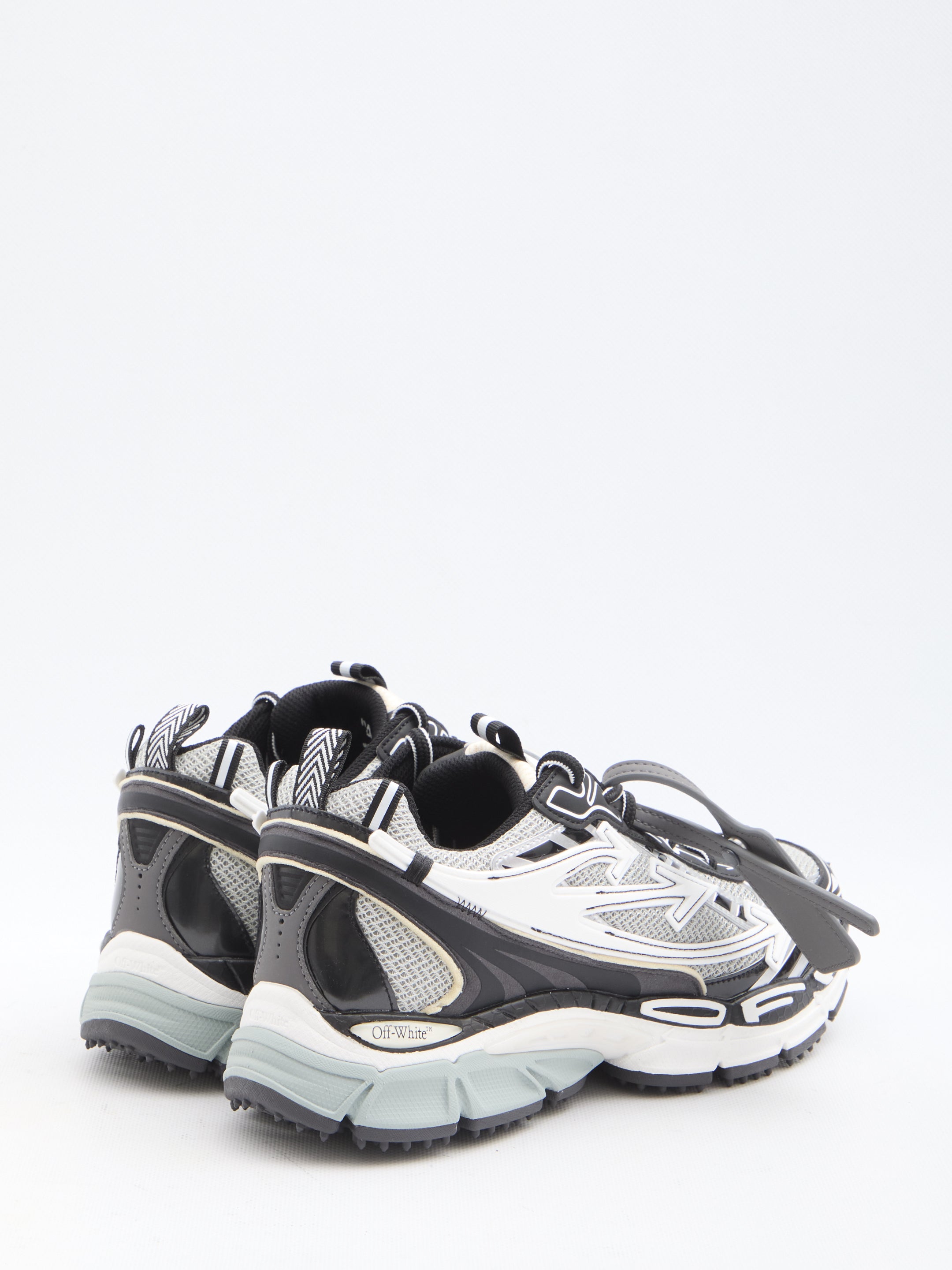 OFF-WHITE Be Right Back Sneaker