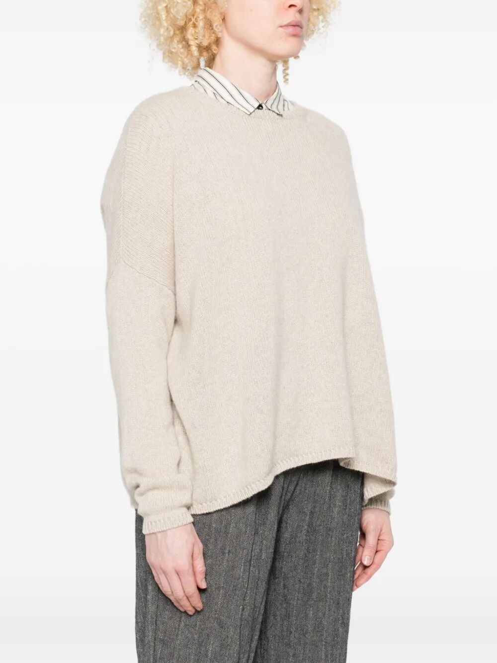APUNTOB Relaxed Fit Round Neck Sweater with Dropped Shoulders