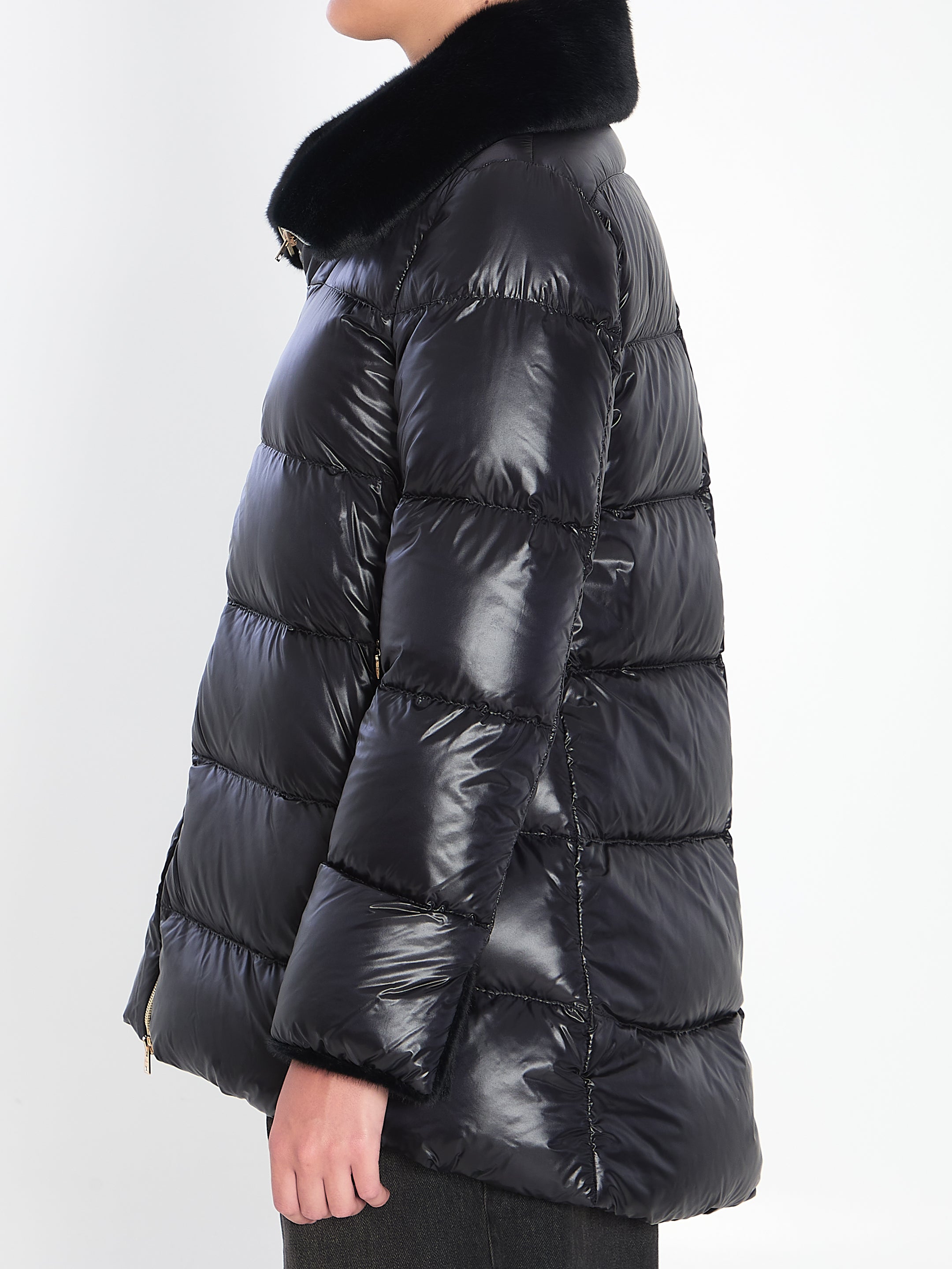 HERNO Mid-Length Light Puffer Jacket with Fur Collar - Size 40